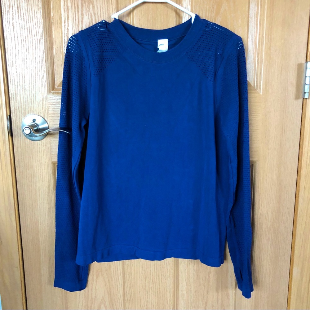 🌟NWT🌟 FABLETICS Long Sleeve Athletic Crew Neck
